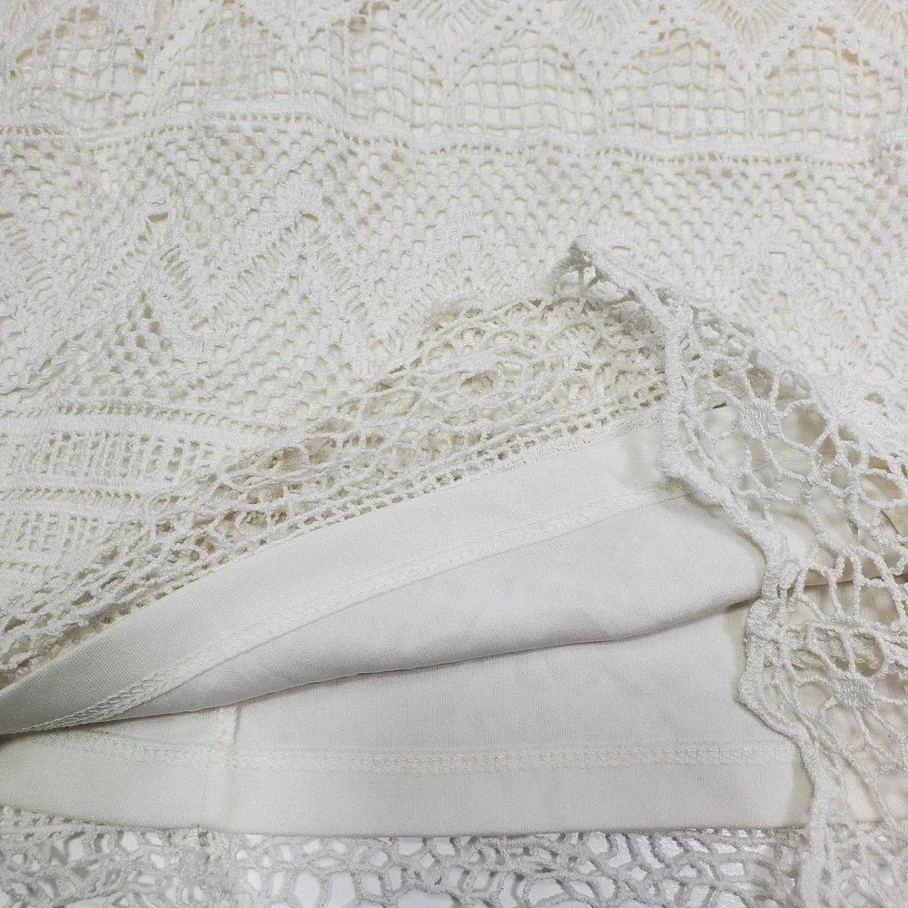 American Eagle Women Ivory‎ White Crocheted Mini Skirt Lined Zip Size 4